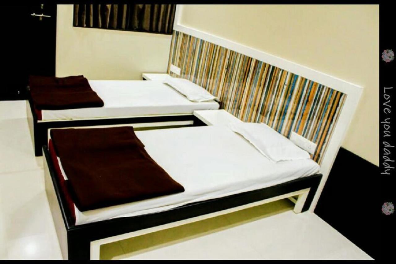 אחמדנגר Hotel Oberoi מראה חיצוני תמונה